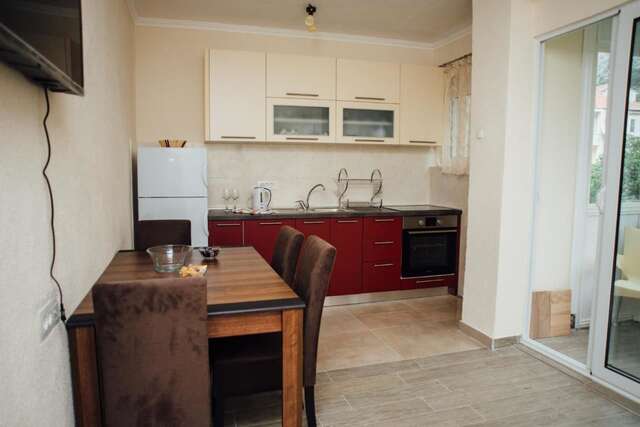 Апартаменты Sunrise Apartment Доброта-22